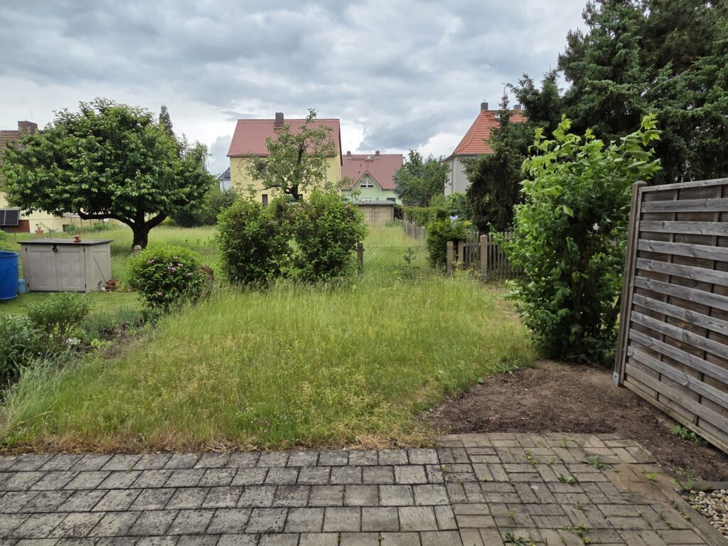 Schöne 3-Zi-Whg. mit Süd-West-Terrasse und Gartenanteil in ruhiger und grüner Lage.